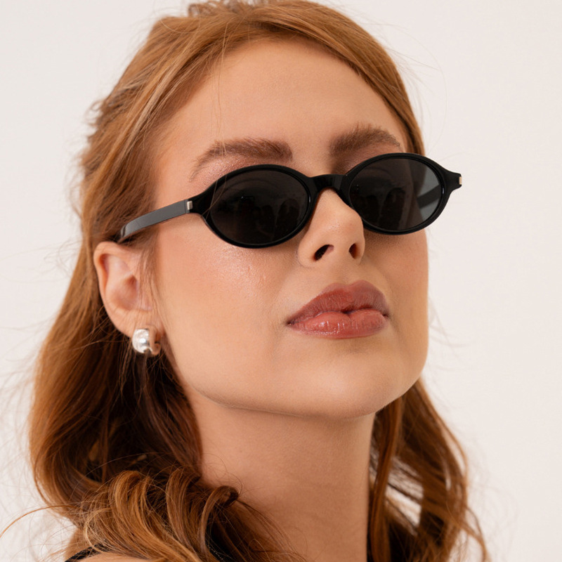 Outdoor Lighting Vintage - ハイキング キャンプ ファッション 小さな楕円形のアンチライトメガネ 女性用リベットカラー パンク眼鏡
