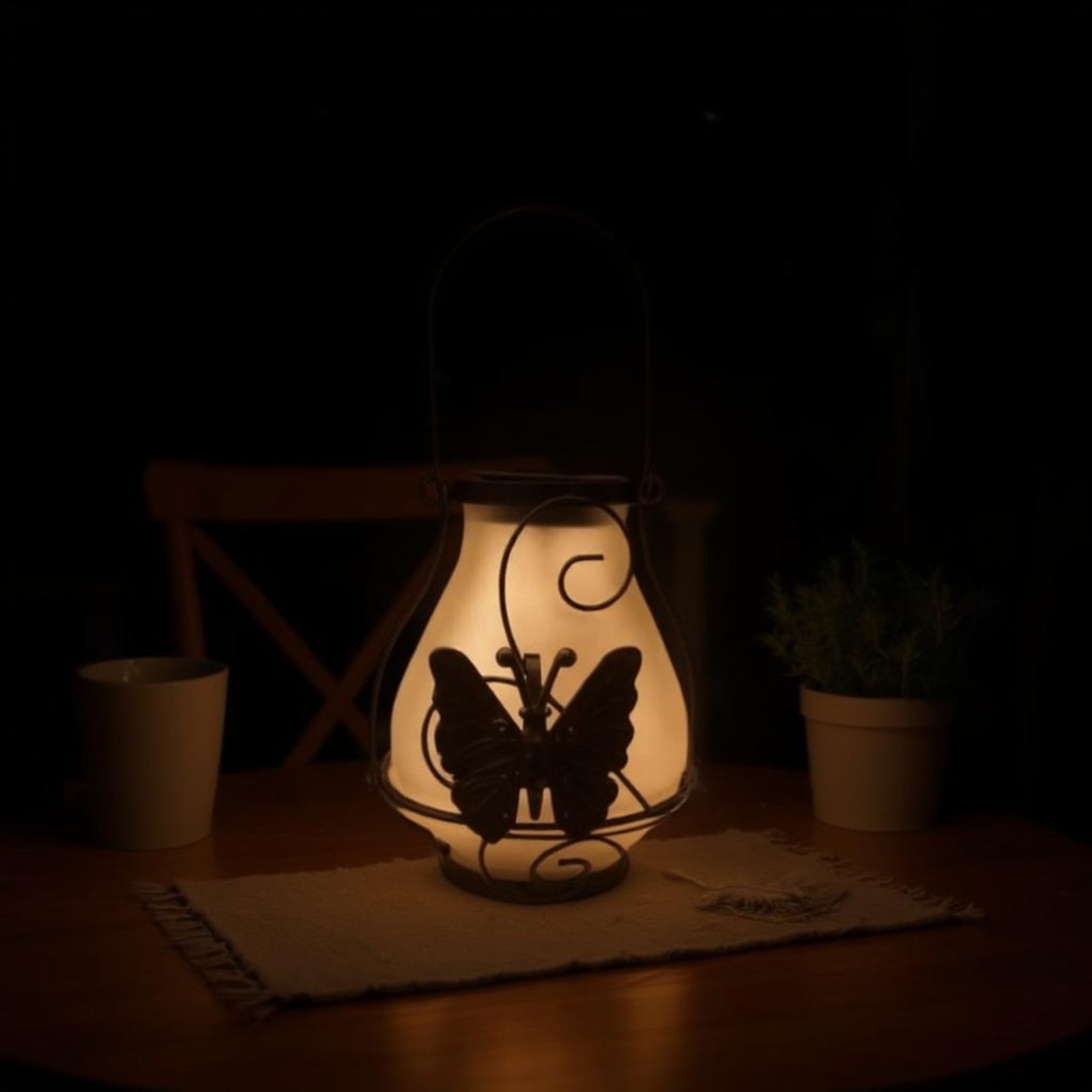 ソーラーバタフライランタン 防水バタフライソーラーランタン  - Outdoor Lighting Decoration のレビューと価格