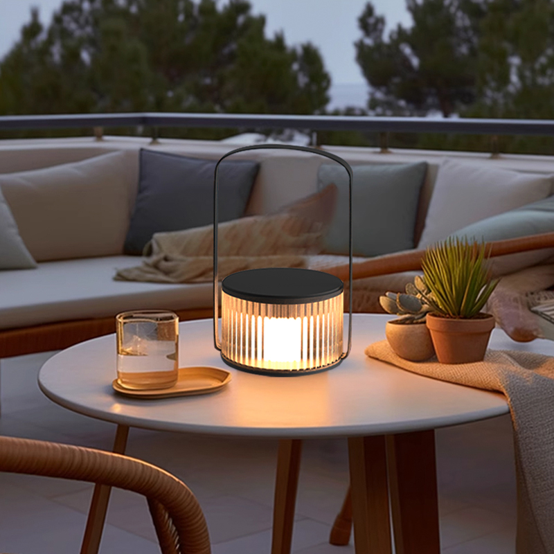 屋外充電式ポータブルアンビエントライトソーラー芝生ヴィラガー - Outdoor Lighting Decoration のレビューと価格