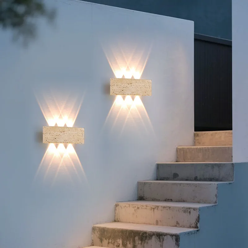 侘び寂び LED ウォールランプ ガーデンライト 石 IP6 - Outdoor Lighting Lux のレビューと価格
